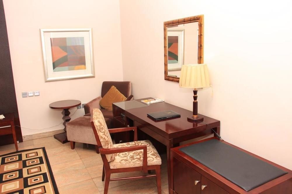 Chelsea Hotel Wuse II Mobushipe Exterior photo